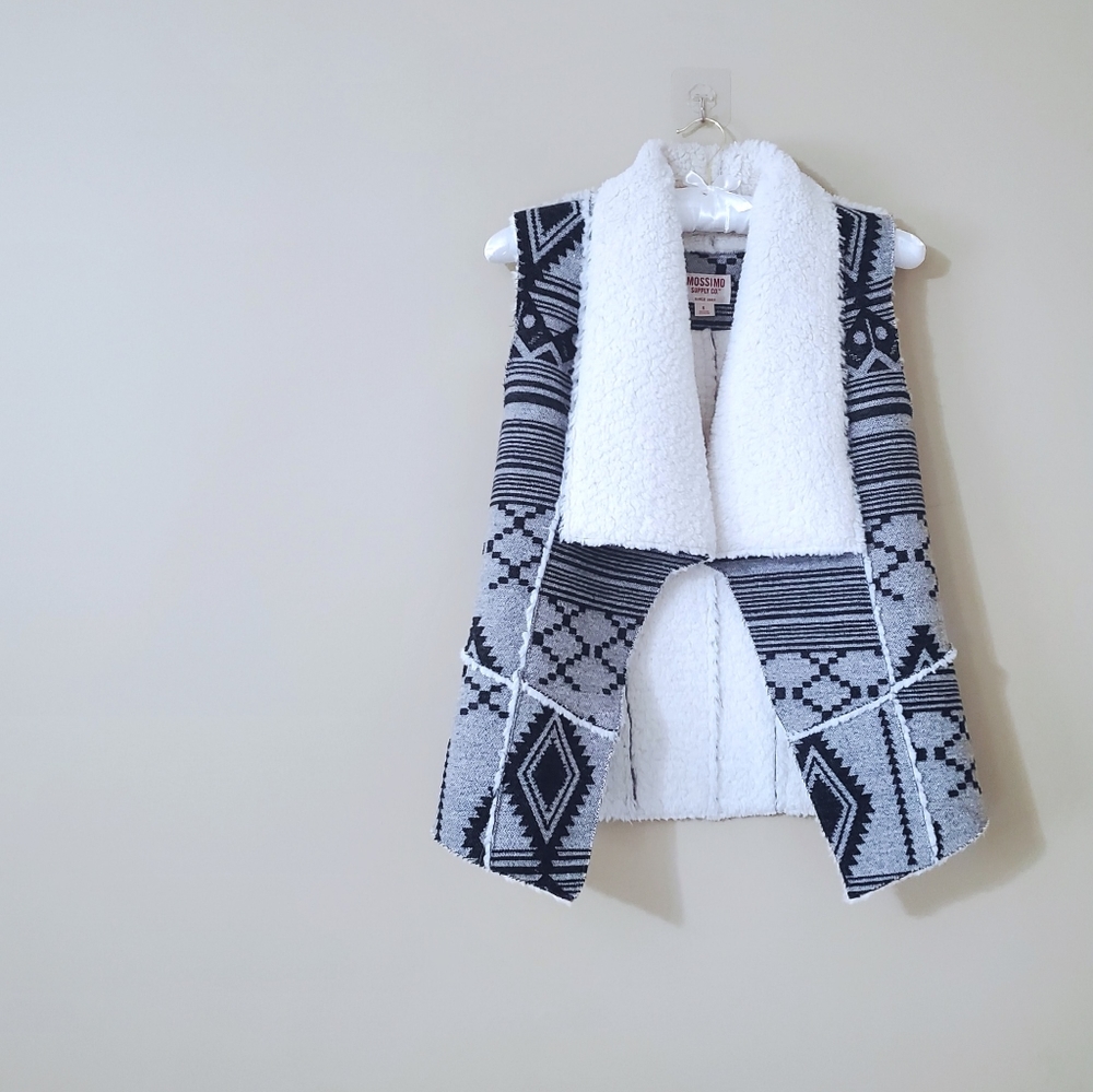 MOSSIMO Autumn and Winter Warm Short Faux Fur Vest Waistcoat Jacket